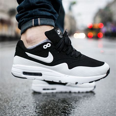 schwarze nike air max 1 ultra|nike air max ultra 2.0.